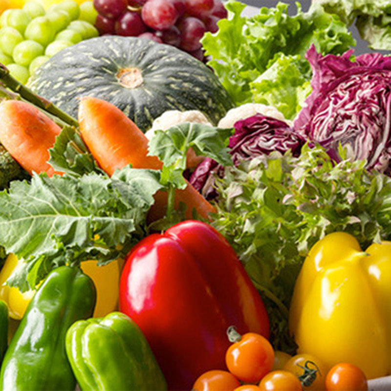 青森県産食材をふんだんに使用したシェフこだわりの創作料理。